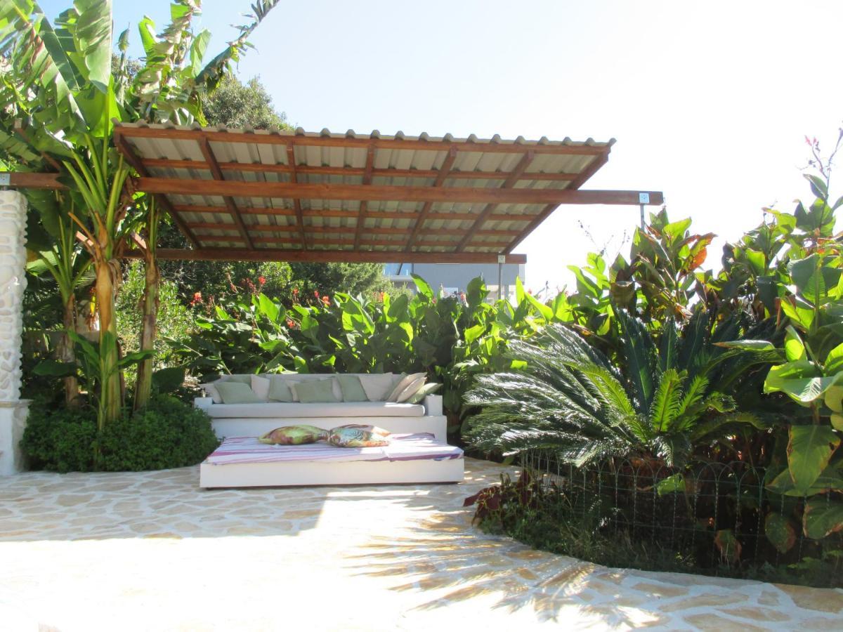 Relax Tiny Villas 40 Meters Of The Beach Zrnovo Dış mekan fotoğraf