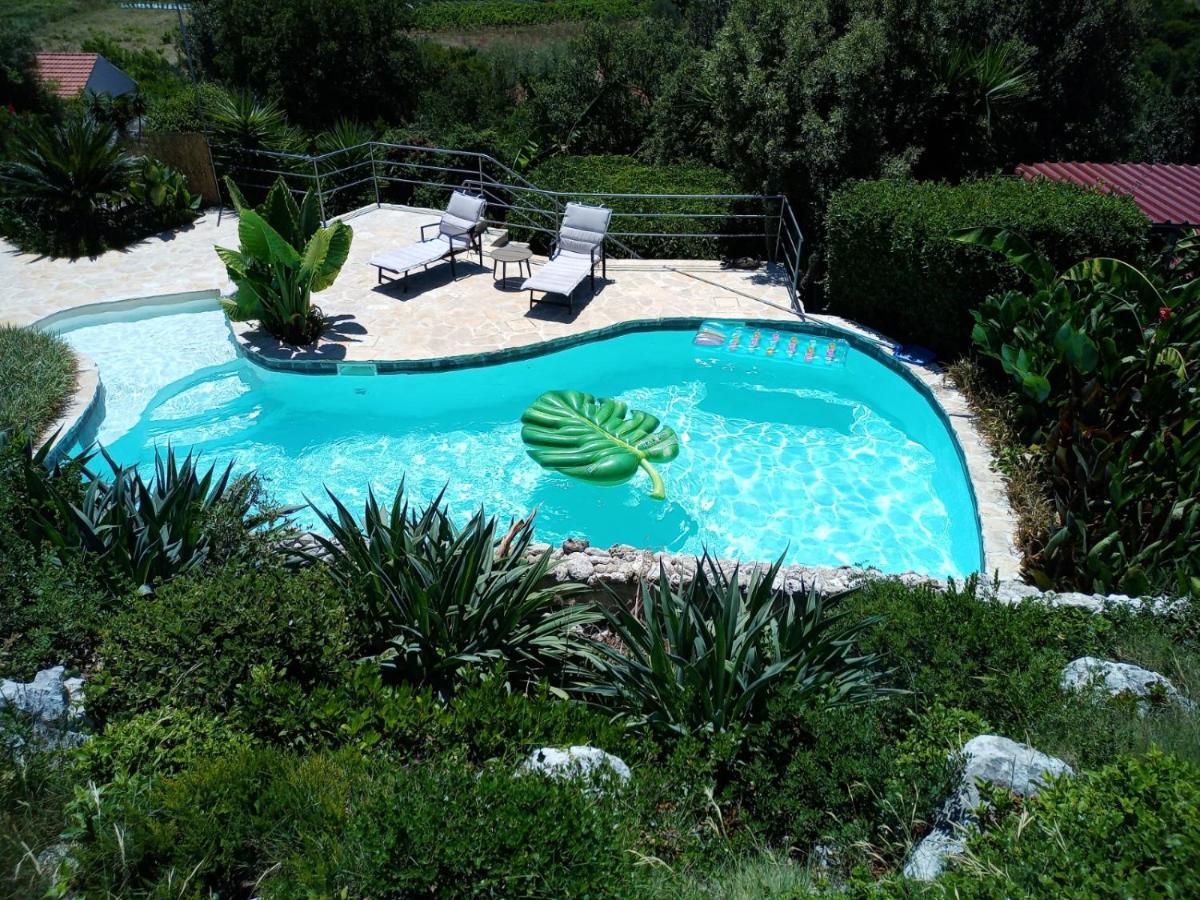 Relax Tiny Villas 40 Meters Of The Beach Zrnovo Dış mekan fotoğraf