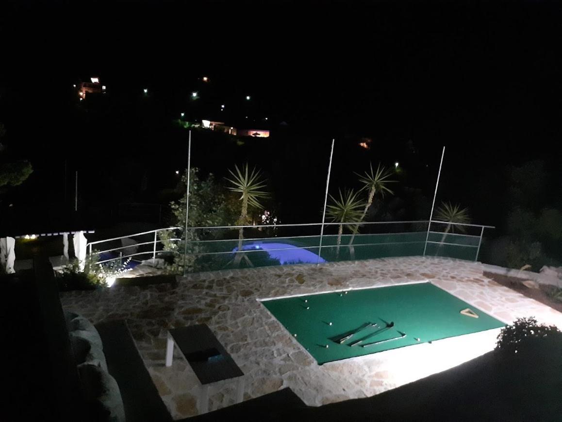 Relax Tiny Villas 40 Meters Of The Beach Zrnovo Dış mekan fotoğraf