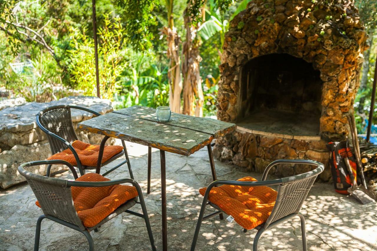Relax Tiny Villas 40 Meters Of The Beach Zrnovo Dış mekan fotoğraf
